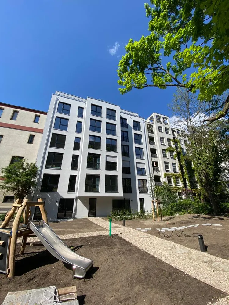 2 room apartment with 65 m² in Berlin – Photo 3