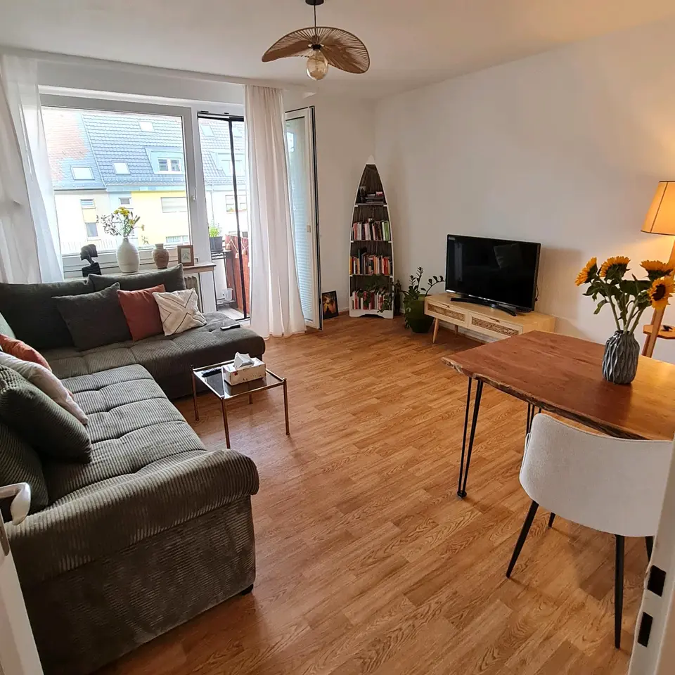 WG-Zimmer mit 78 m² in Frankfurt am Main – Bild 1