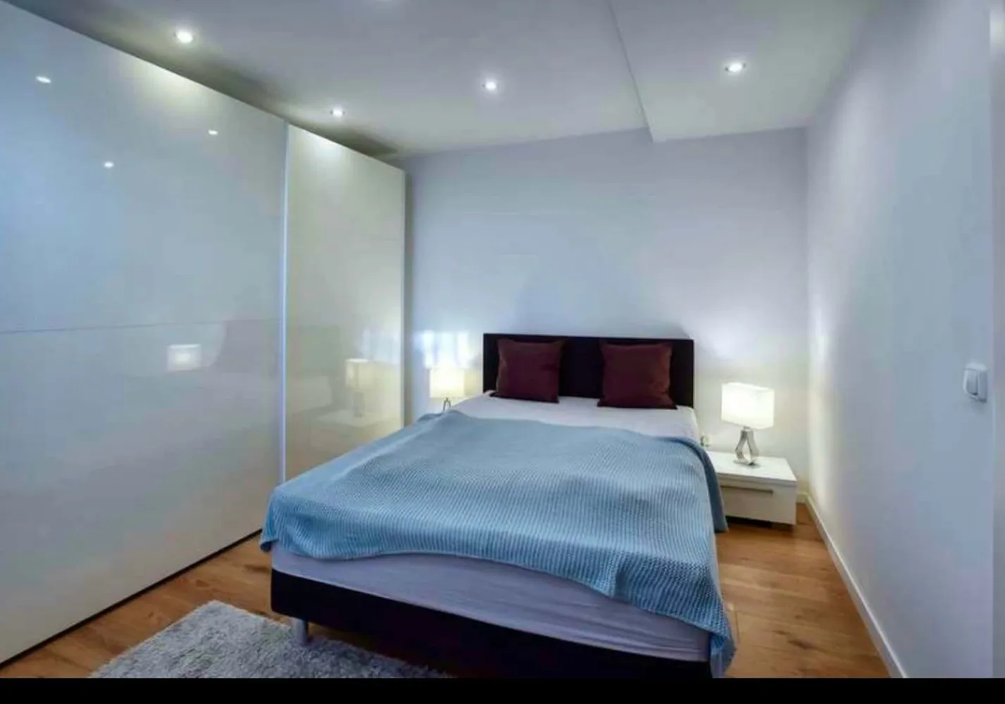 Shared room with 15 m² in Munich – Photo 2