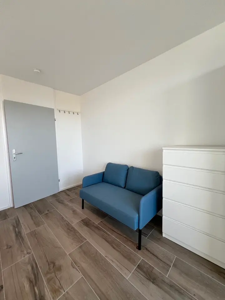 6 Zimmer Wohnung mit 90 m² in Nürtingen – Bild 2