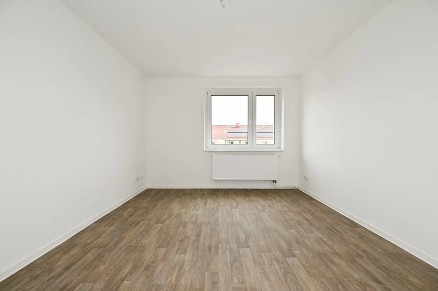 4 Zimmer Wohnung mit 69 m² in Magdeburg – Bild 1