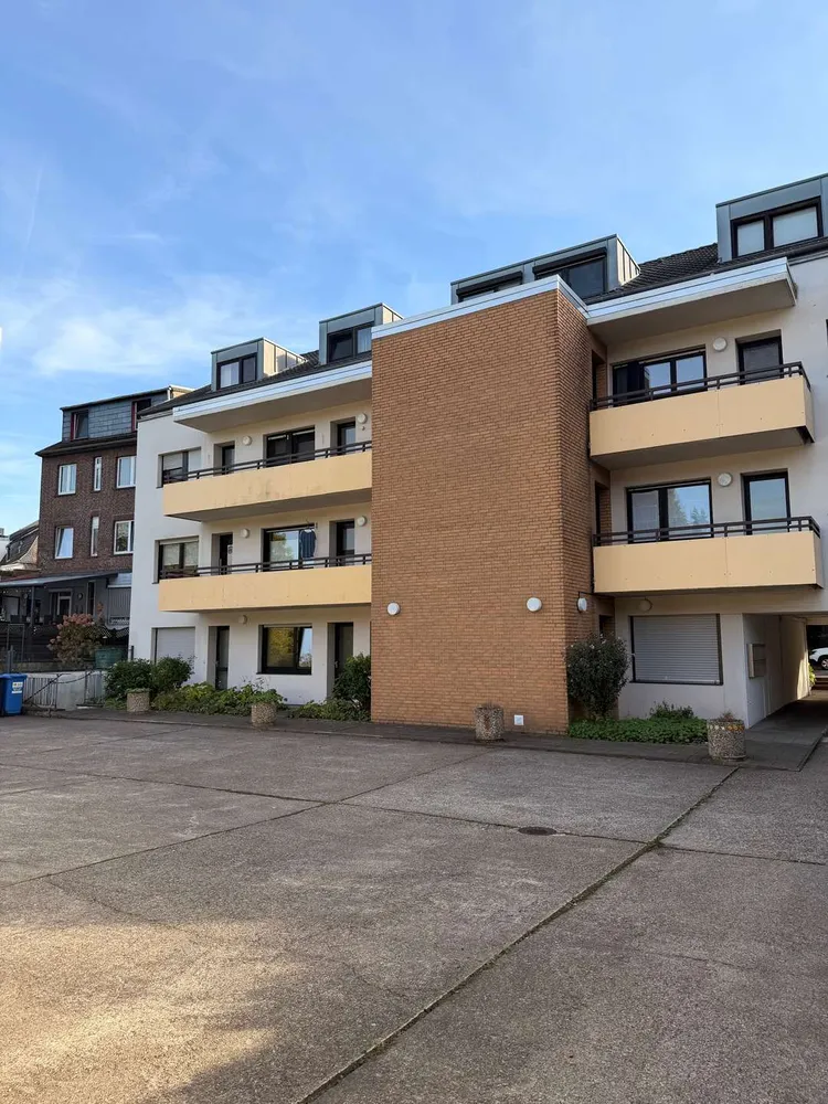 3 Zimmer Wohnung mit 90 m² in Mönchengladbach – Bild 2