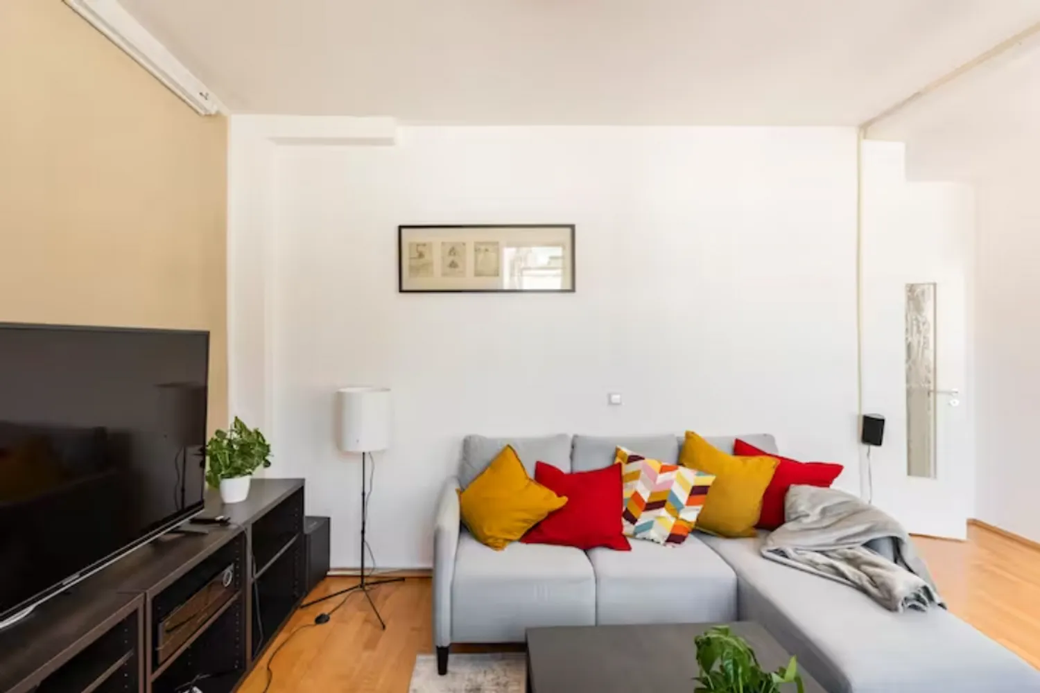3 Zimmer Wohnung mit 67 m² in Köln – Bild 1
