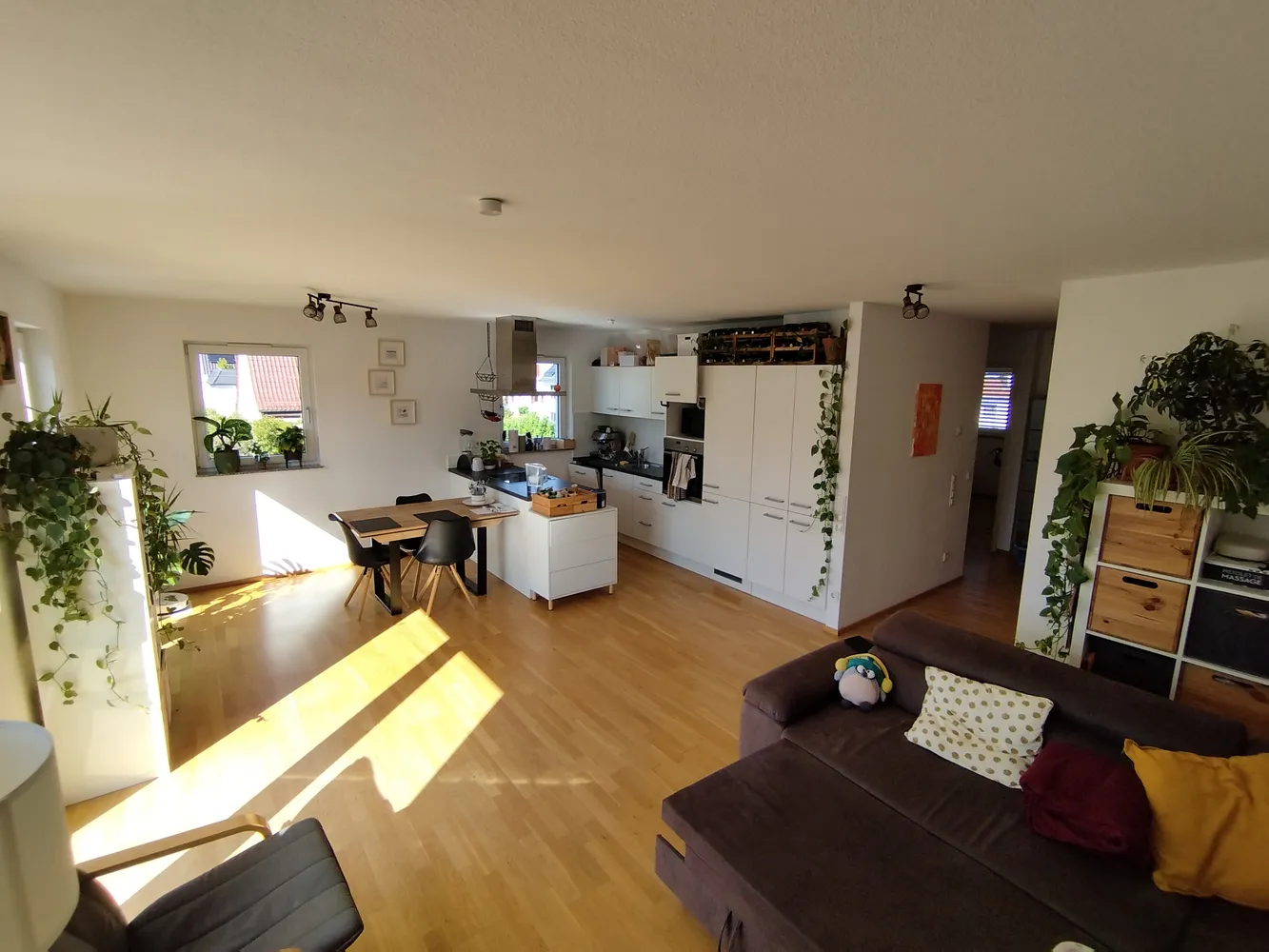 3 Zimmer Wohnung mit 84 m² in Stuttgart – Bild 2