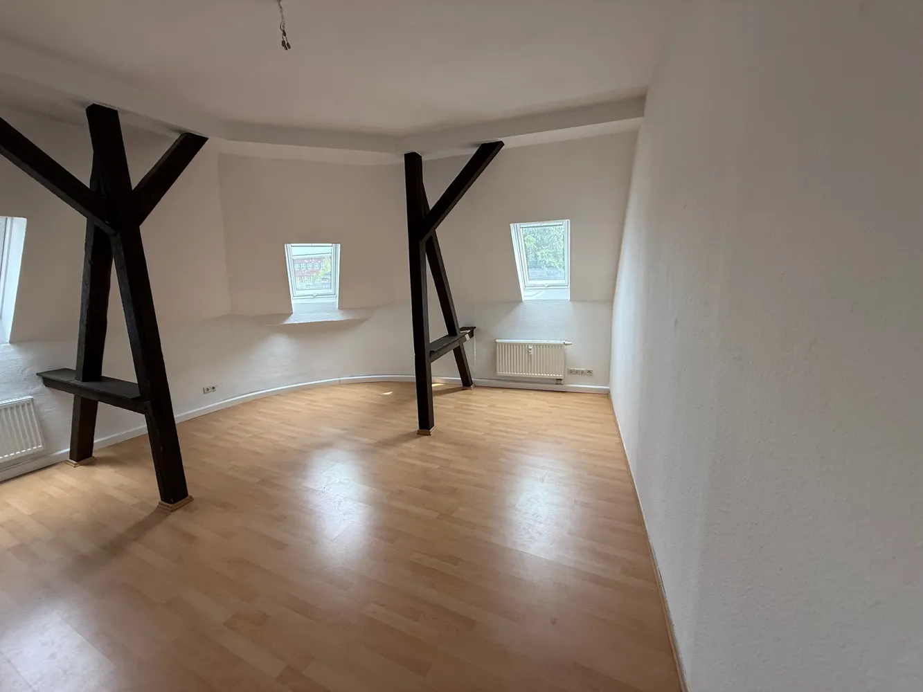 7 Zimmer Wohnung mit 130 m² in Chemnitz – Bild 9