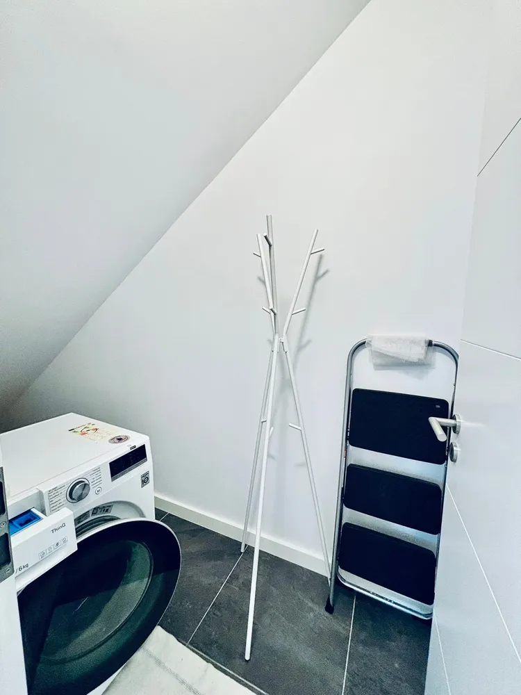 2 Zimmer Wohnung mit 75 m² in Wiesbaden – Bild 3