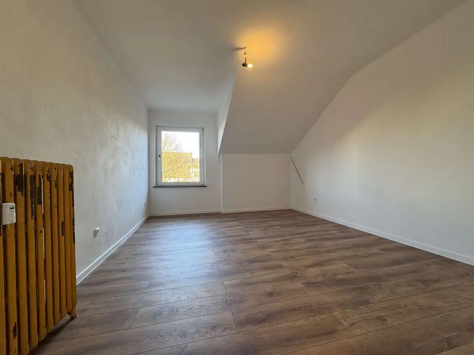 4 Zimmer Wohnung mit 105 m² in Wilhelmshaven – Bild 3