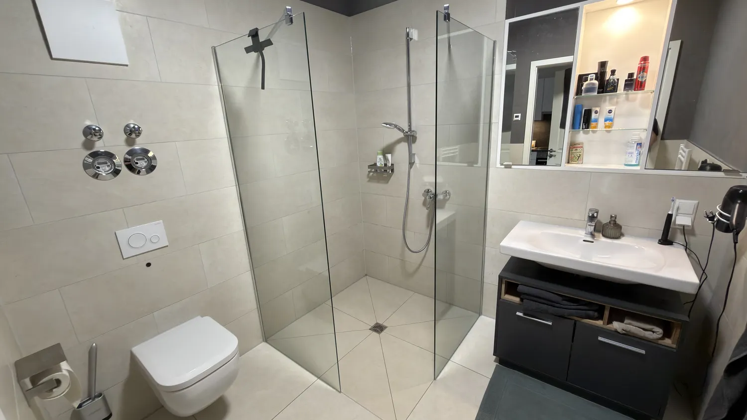 2 Zimmer Wohnung mit 53 m² in Hannover – Bild 2