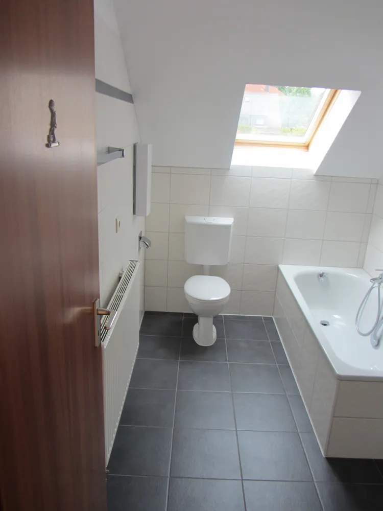 2 Zimmer Wohnung mit 80 m² in Erkrath – Bild 4