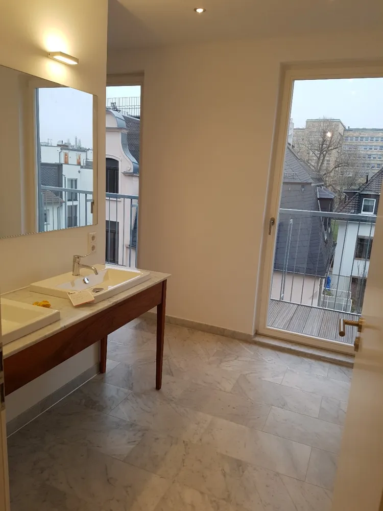 5 Zimmer Wohnung mit 156 m² in Frankfurt am Main – Bild 5
