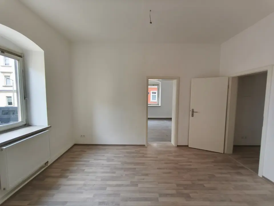 4 Zimmer Wohnung mit 90 m² in Zwickau – Bild 1