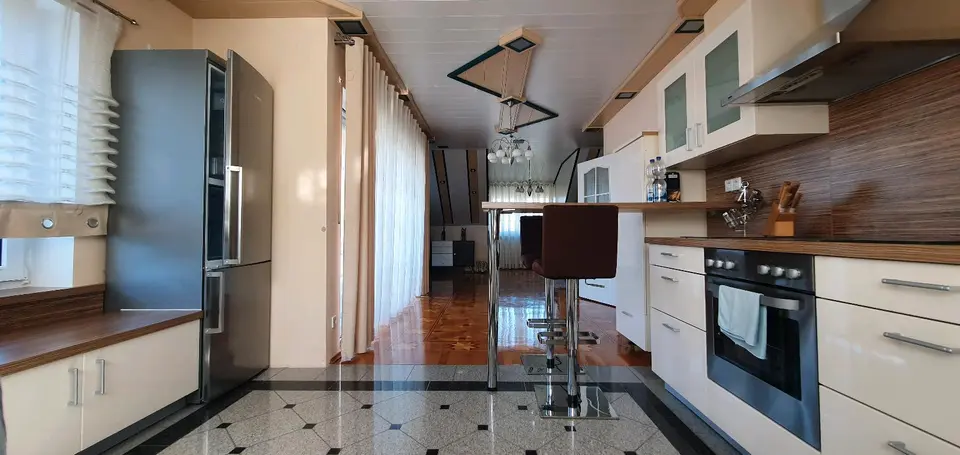 3 Zimmer Wohnung mit 111 m² in Weingarten – Bild 2