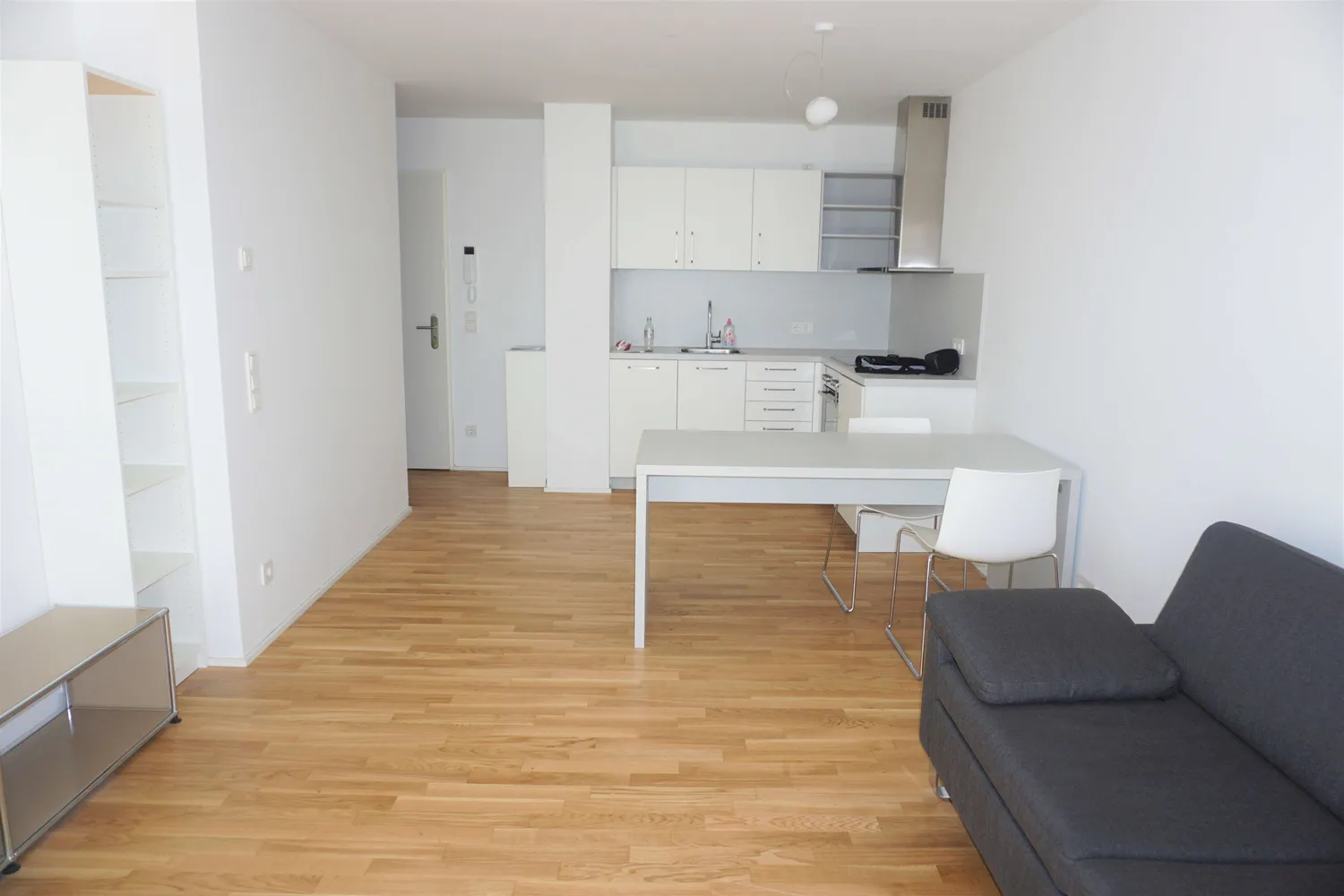 2 room apartment with 39 m² in Frankfurt am Main – Photo 2