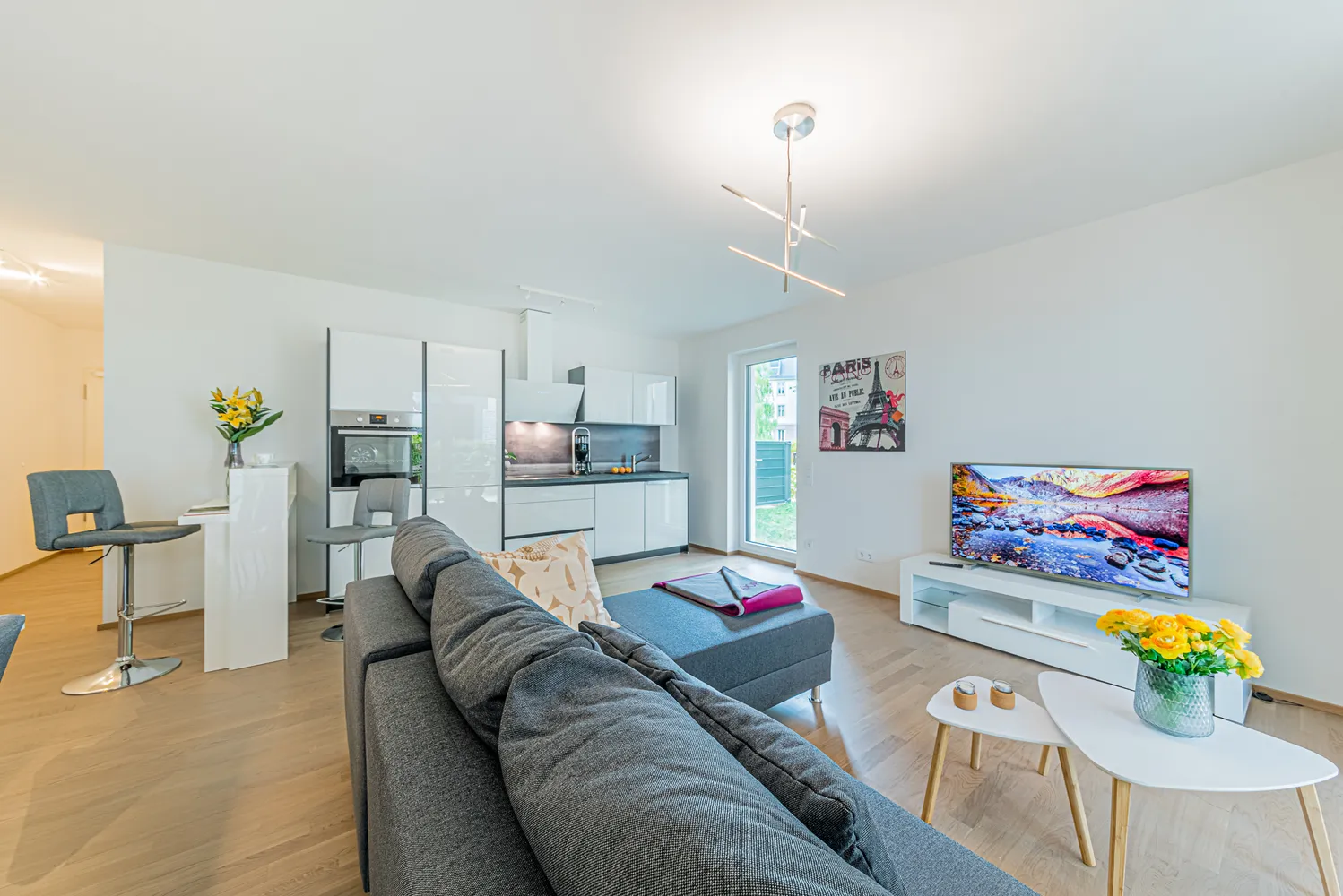 2 room apartment with 70 m² in Frankfurt am Main – Photo 7