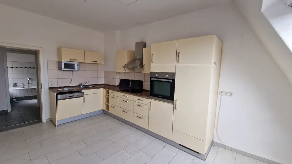 3 Zimmer Wohnung mit 80 m² in Weißenfels – Bild 1