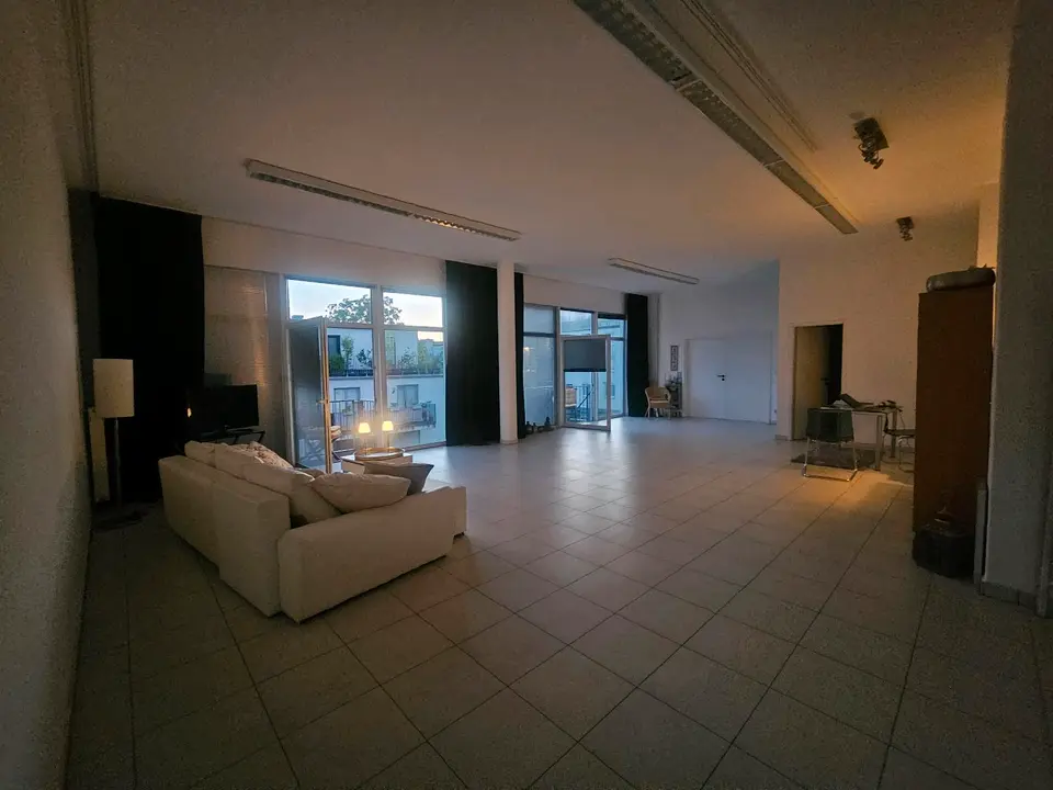 2 Zimmer Wohnung mit 105 m² in Hürth – Bild 8