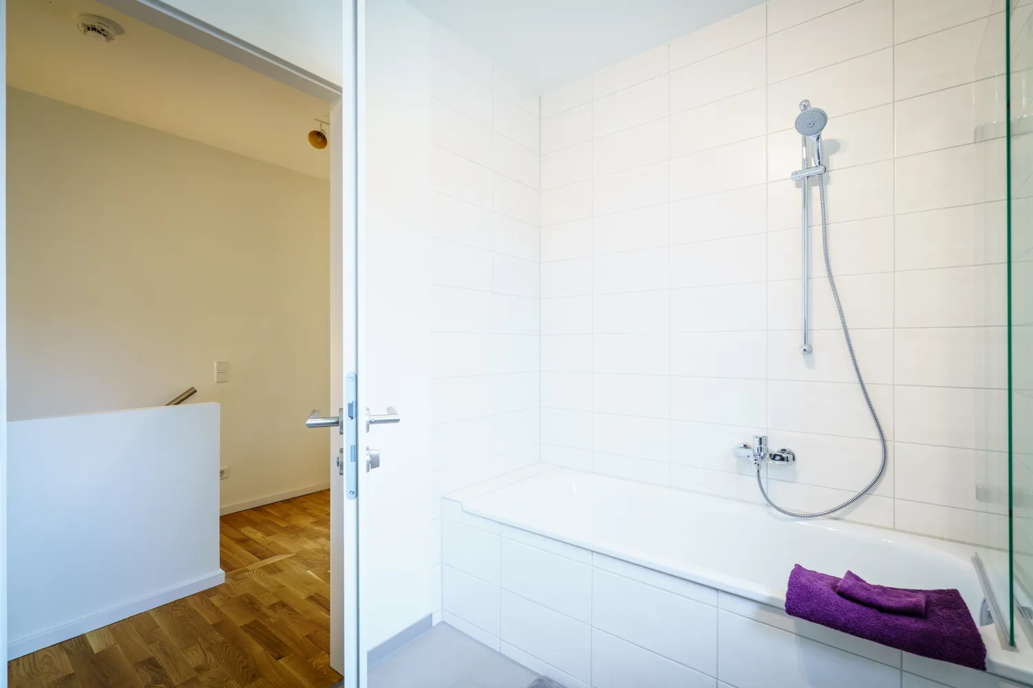 4 Zimmer Wohnung mit 127 m² in Hamburg – Bild 3