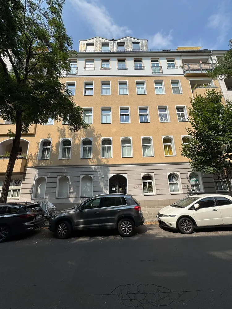 2 Zimmer Wohnung mit 66 m² in Berlin – Bild 1