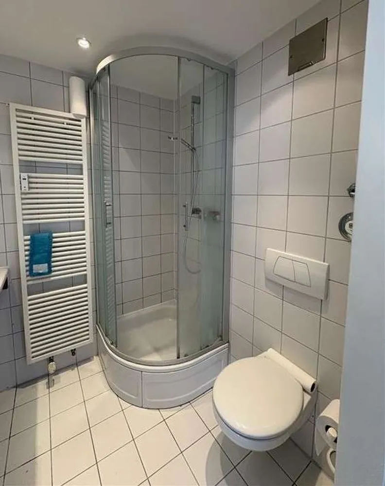 1 room apartment with 30 m² in Cologne – Photo 12