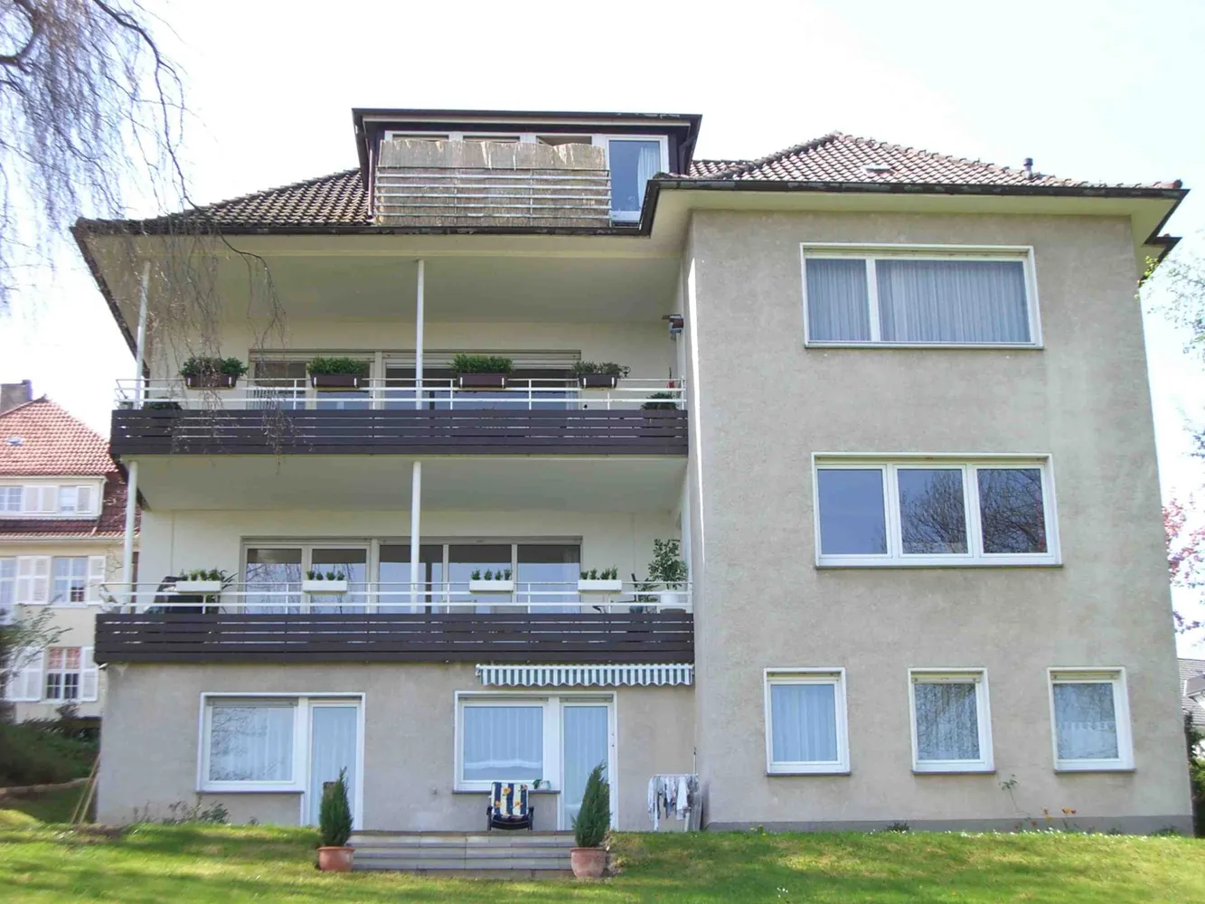 5 Zimmer Wohnung mit 146 m² in Detmold – Bild 2