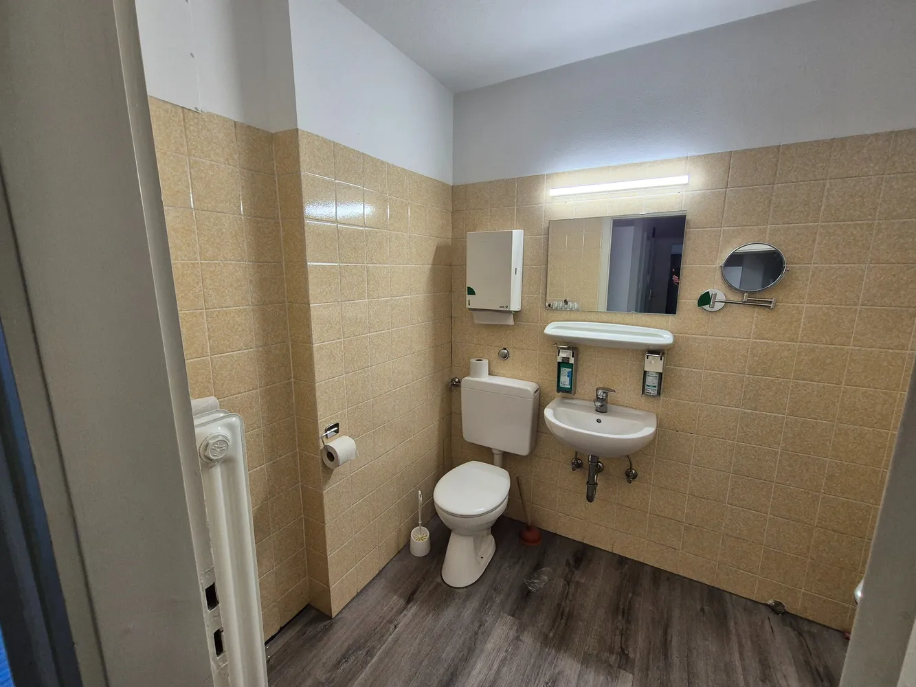 6 Zimmer Wohnung mit 139 m² in Karlsruhe – Bild 7