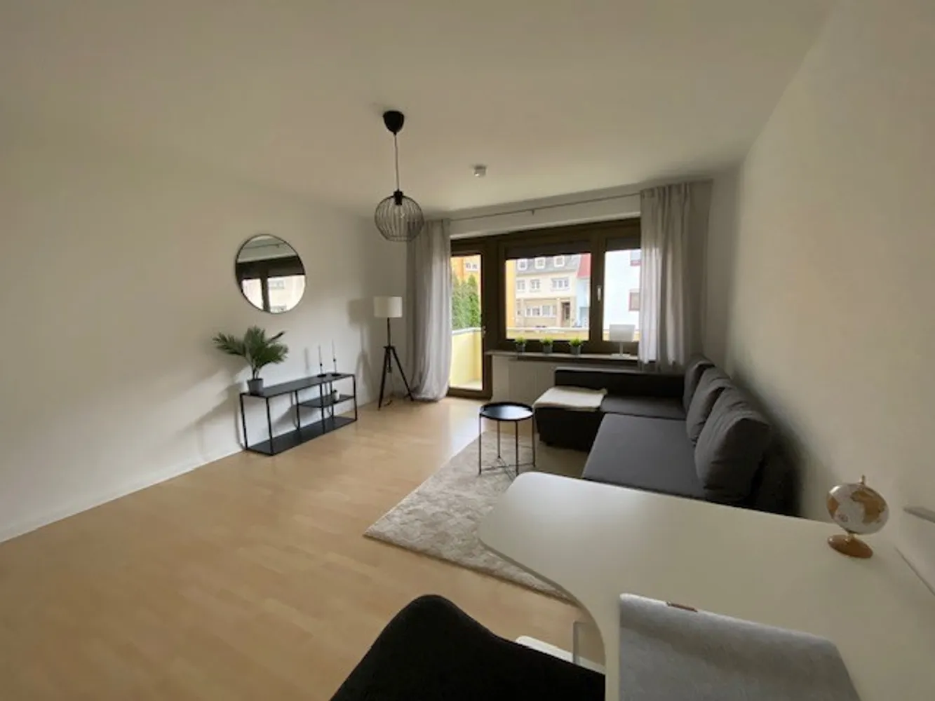 1 Zimmer Wohnung mit 42 m² in Frankfurt am Main – Bild 1