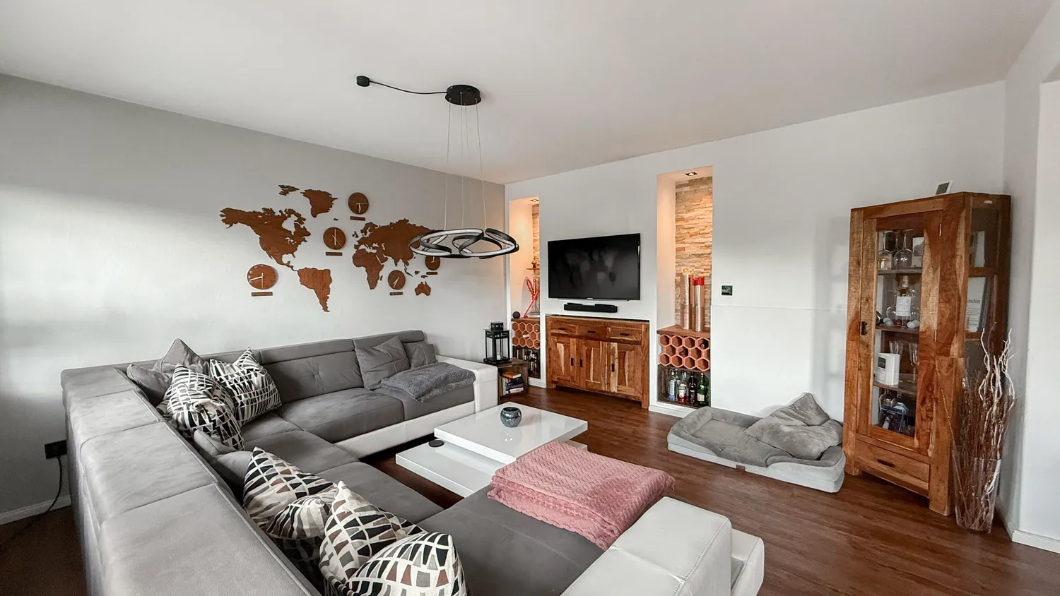 5 Zimmer Wohnung mit 144 m² in Essen – Bild 2