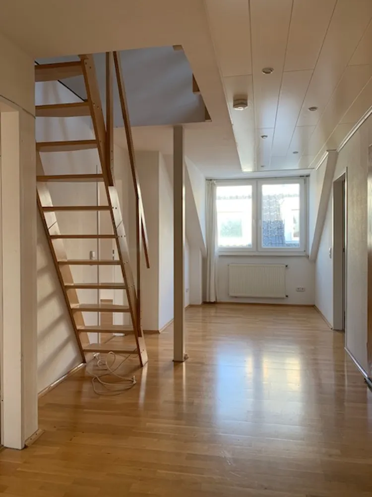 4 Zimmer Wohnung mit 113 m² in Aachen – Bild 2