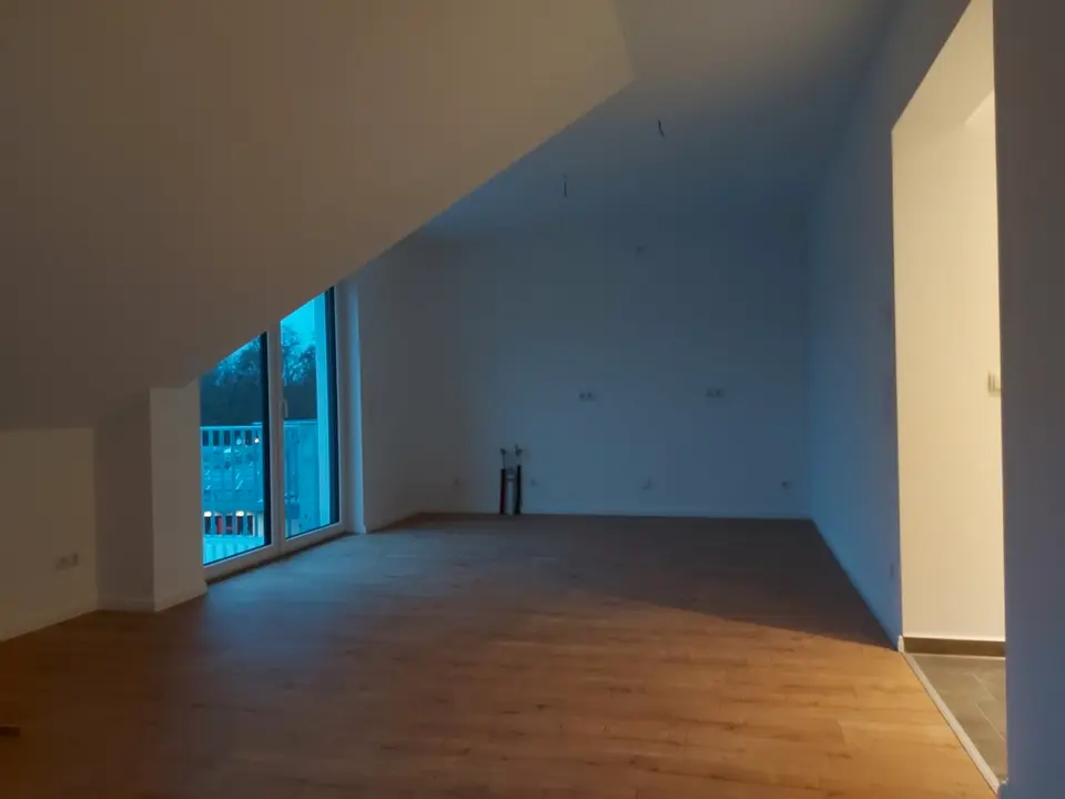 3 Zimmer Wohnung mit 84 m² in Bitterfeld-Wolfen – Bild 1