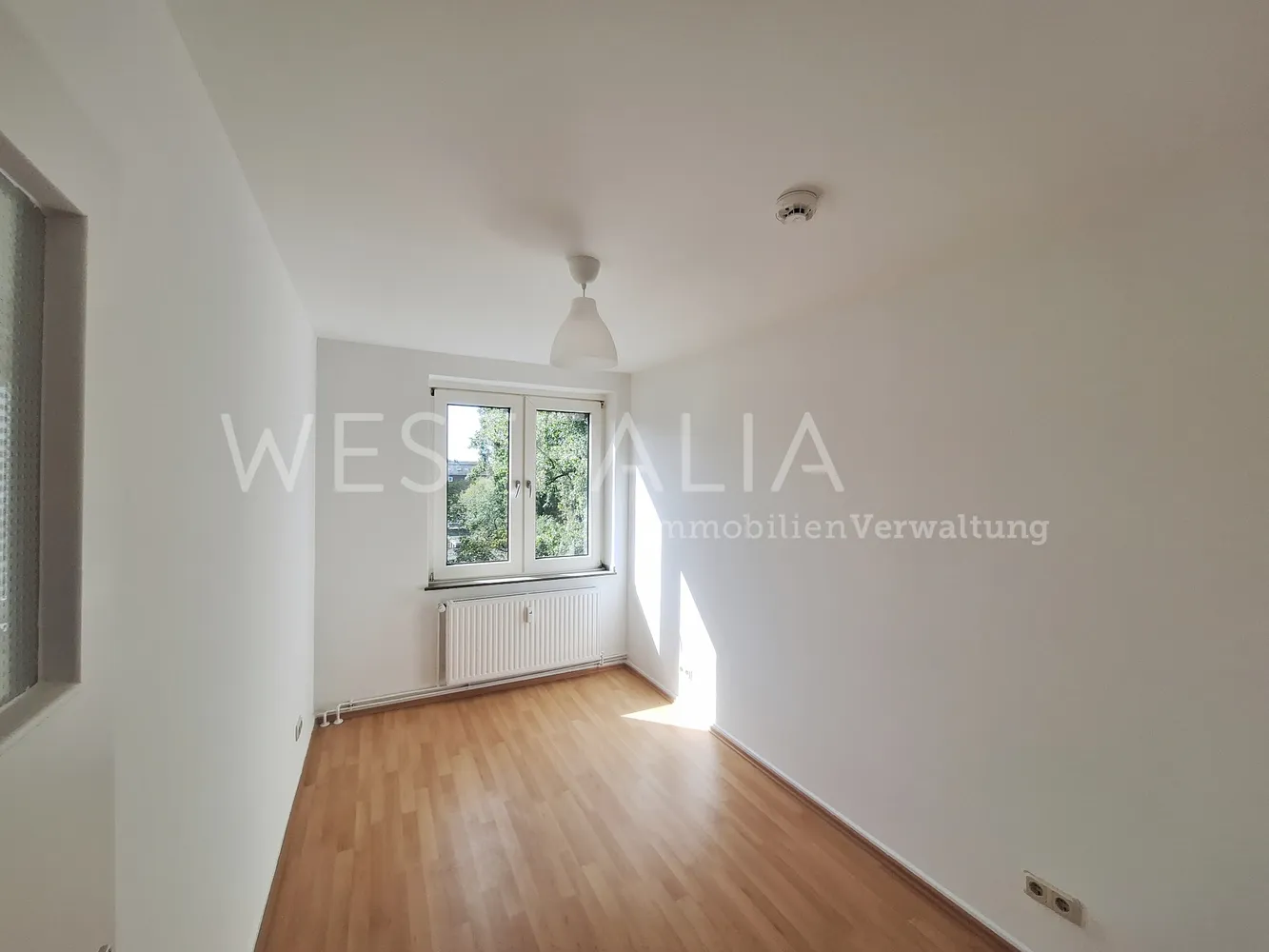 2 Zimmer Wohnung mit 47 m² in Neuss – Bild 2