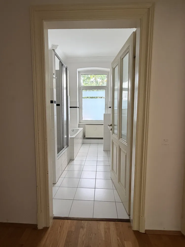 2 room apartment with 70 m² in Cologne – Photo 8