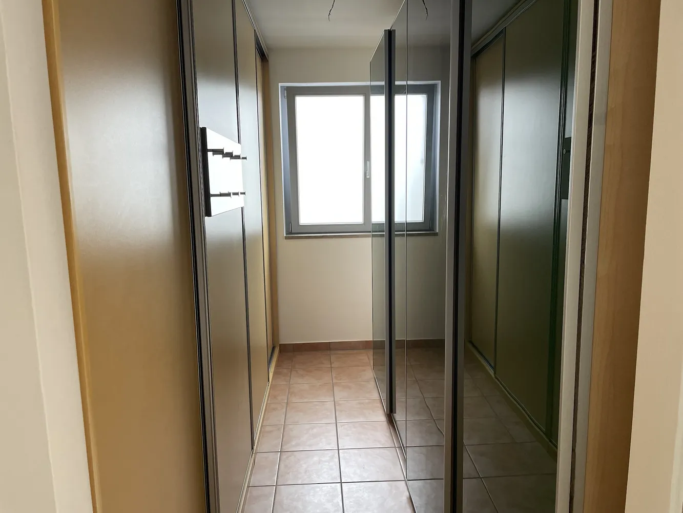 4 Zimmer Wohnung mit 90 m² in München – Bild 8