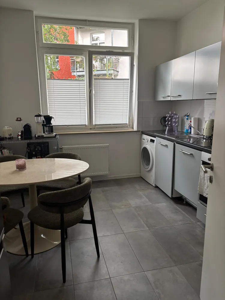 2 room apartment with 62 m² in Düsseldorf – Photo 4