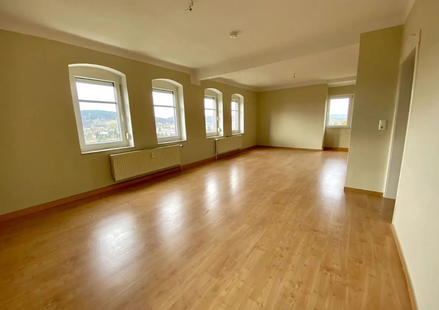 3 Zimmer Wohnung mit 90 m² in Gera – Bild 1