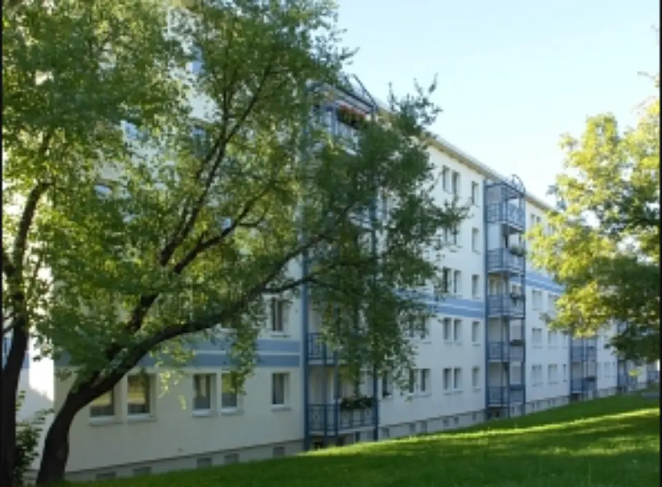 2 Zimmer Wohnung mit 69 m² in Zwickau – Bild 1