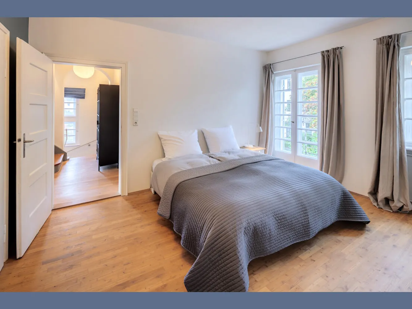 7 Zimmer Haus mit 174 m² in München – Bild 2