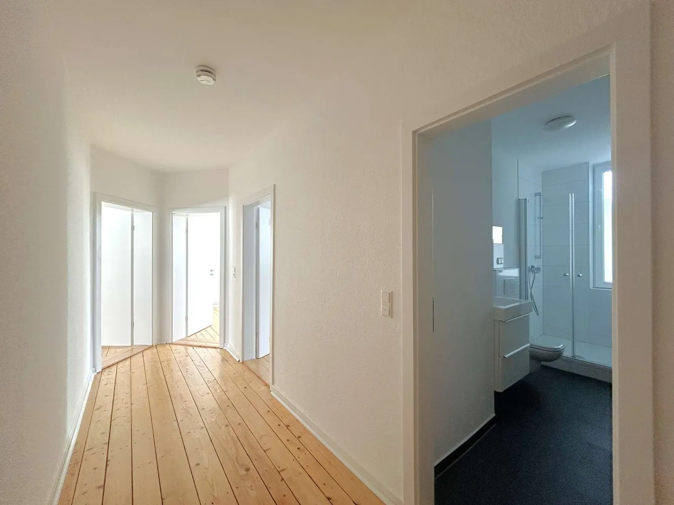 2 room apartment with 60 m² in Hanover – Photo 6