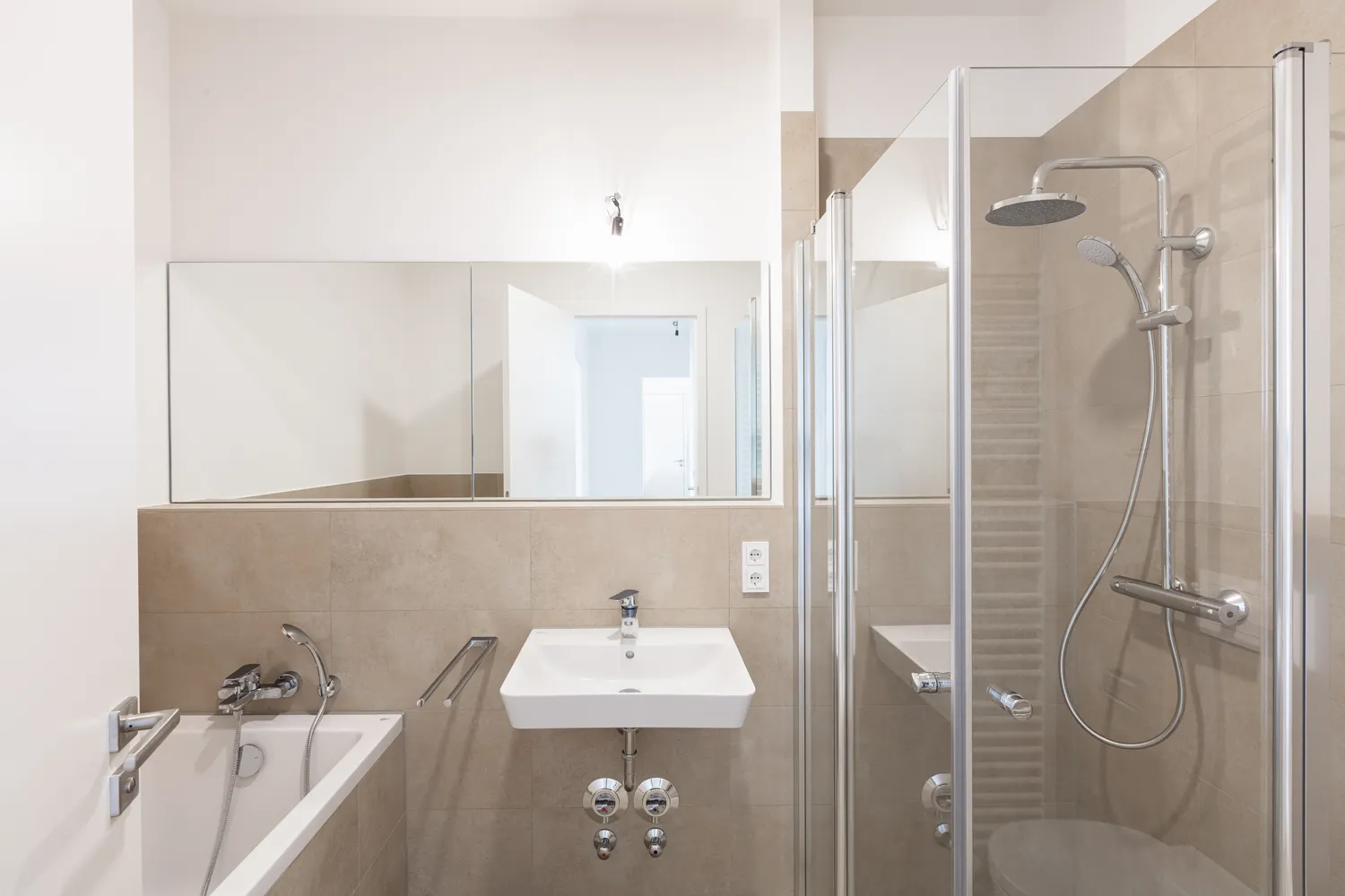 3 Zimmer Wohnung mit 95 m² in Berlin – Bild 6