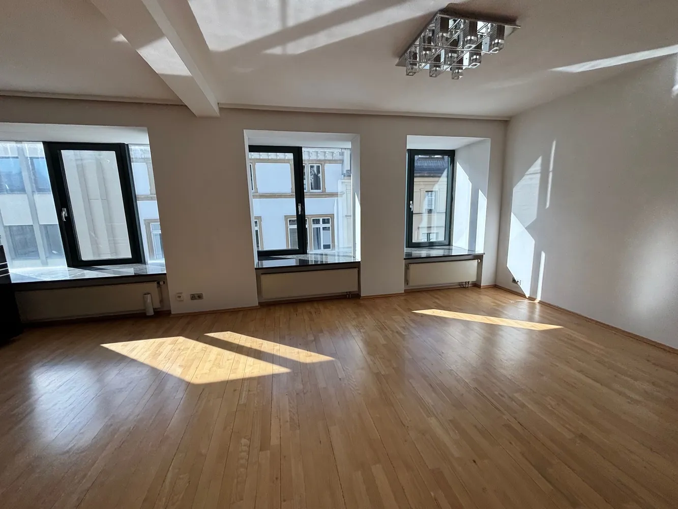3 Zimmer Wohnung mit 116 m² in Frankfurt am Main – Bild 3