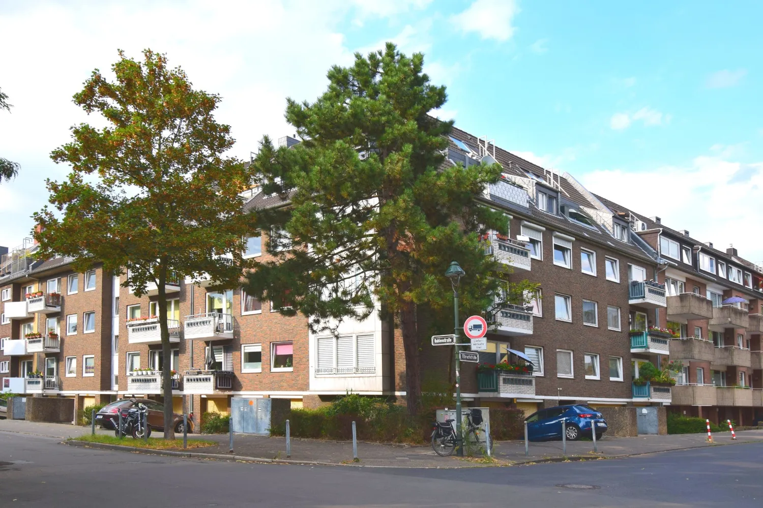 4 Zimmer Wohnung mit 85 m² in Düsseldorf – Bild 1