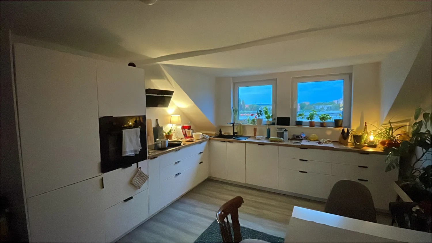 3 Zimmer Wohnung mit 96 m² in Düsseldorf – Bild 2