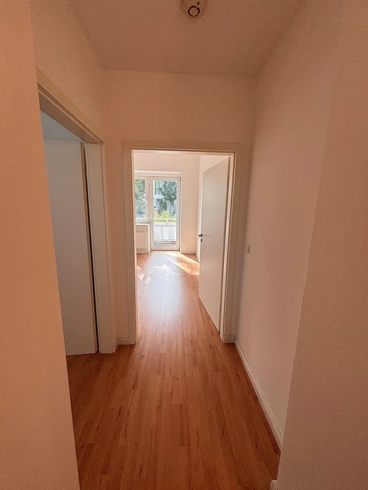 2 room apartment with 61 m² in Berlin – Photo 6