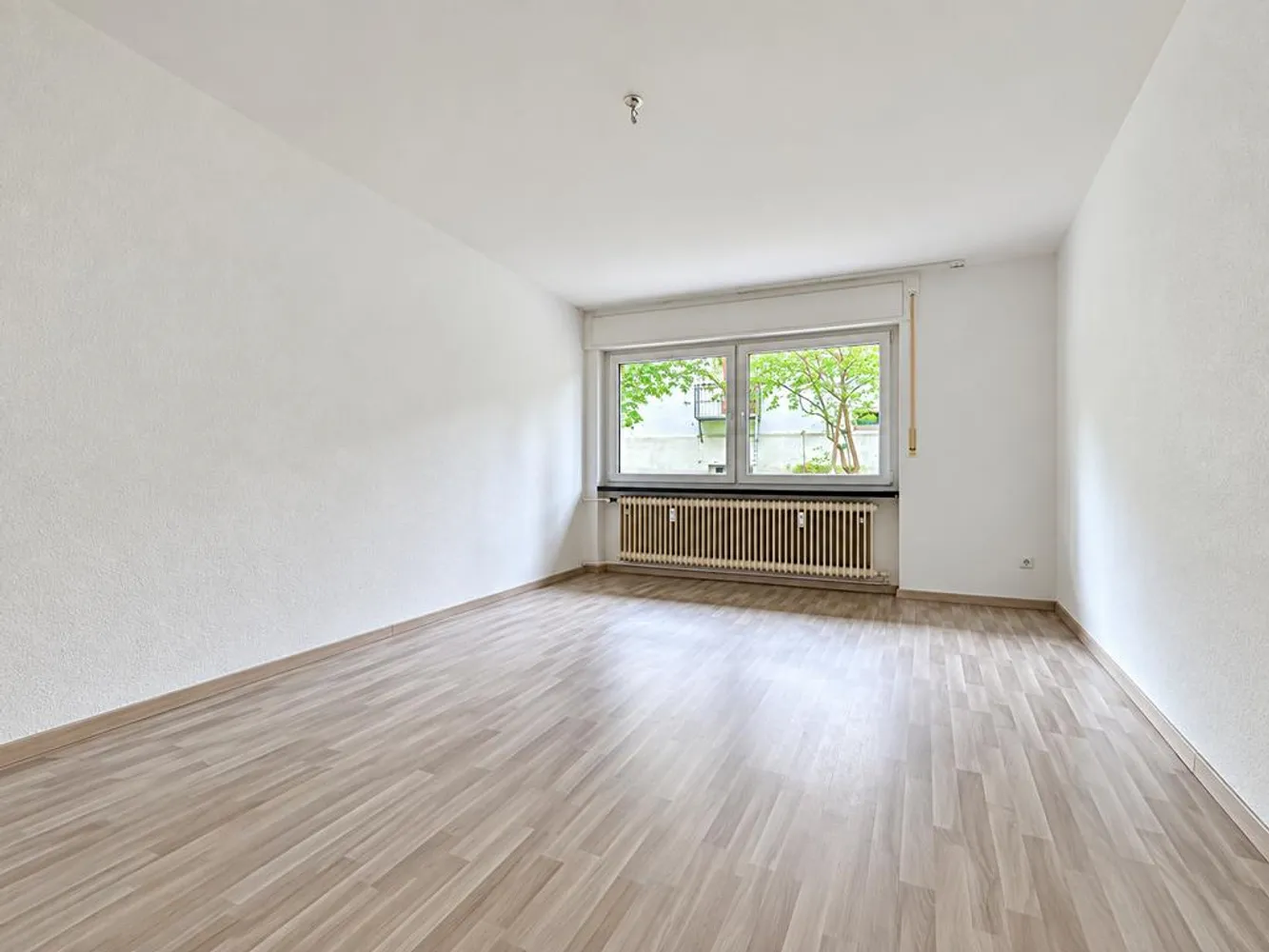2 Zimmer Wohnung mit 53 m² in Karlsruhe – Bild 2