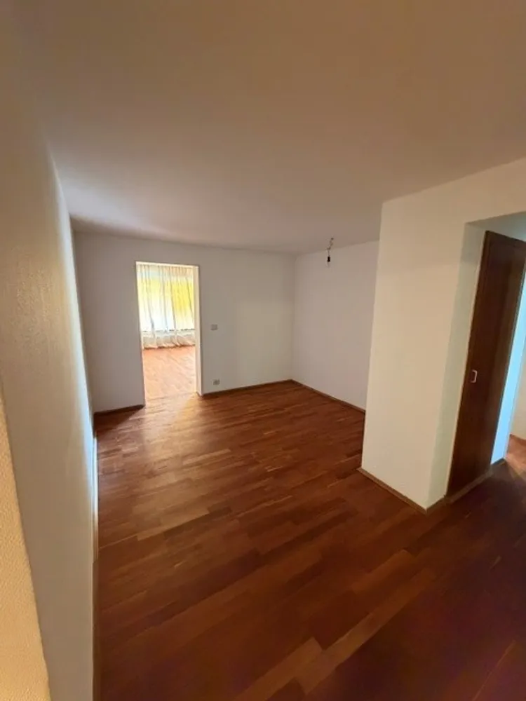 3 Zimmer Wohnung mit 120 m² in München – Bild 1