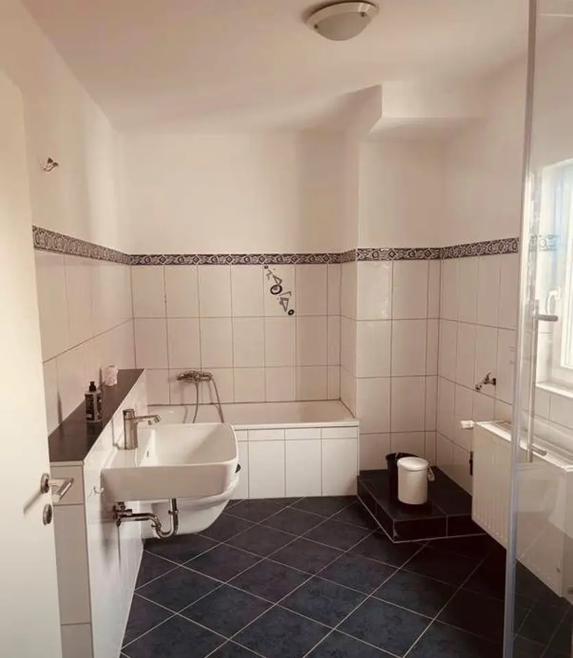 4 Zimmer Wohnung mit 130 m² in Weinheim – Bild 4