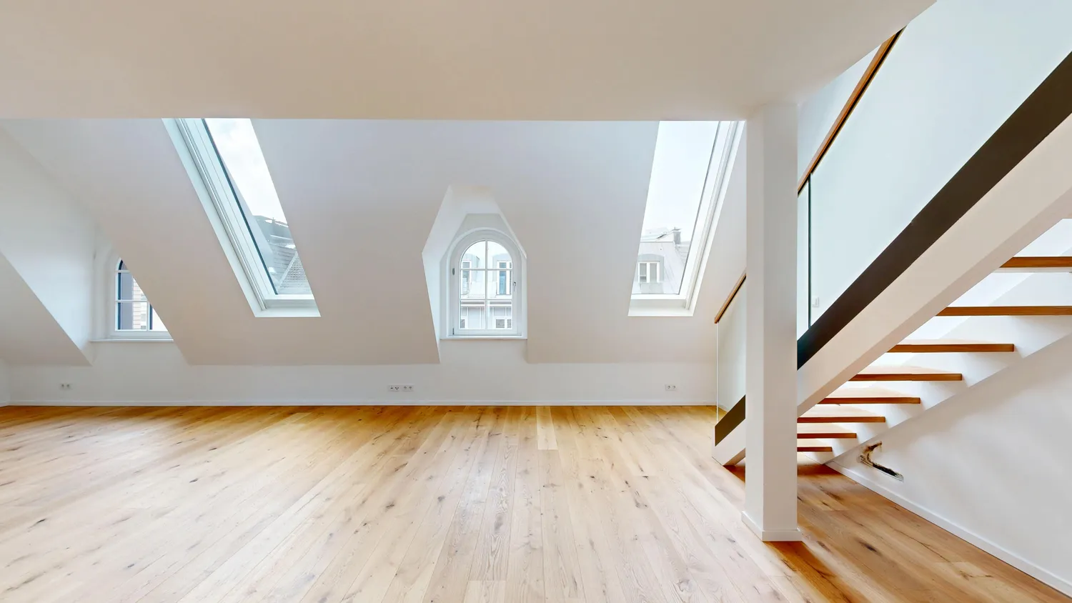 2 Zimmer Wohnung mit 152 m² in Hamburg – Bild 6