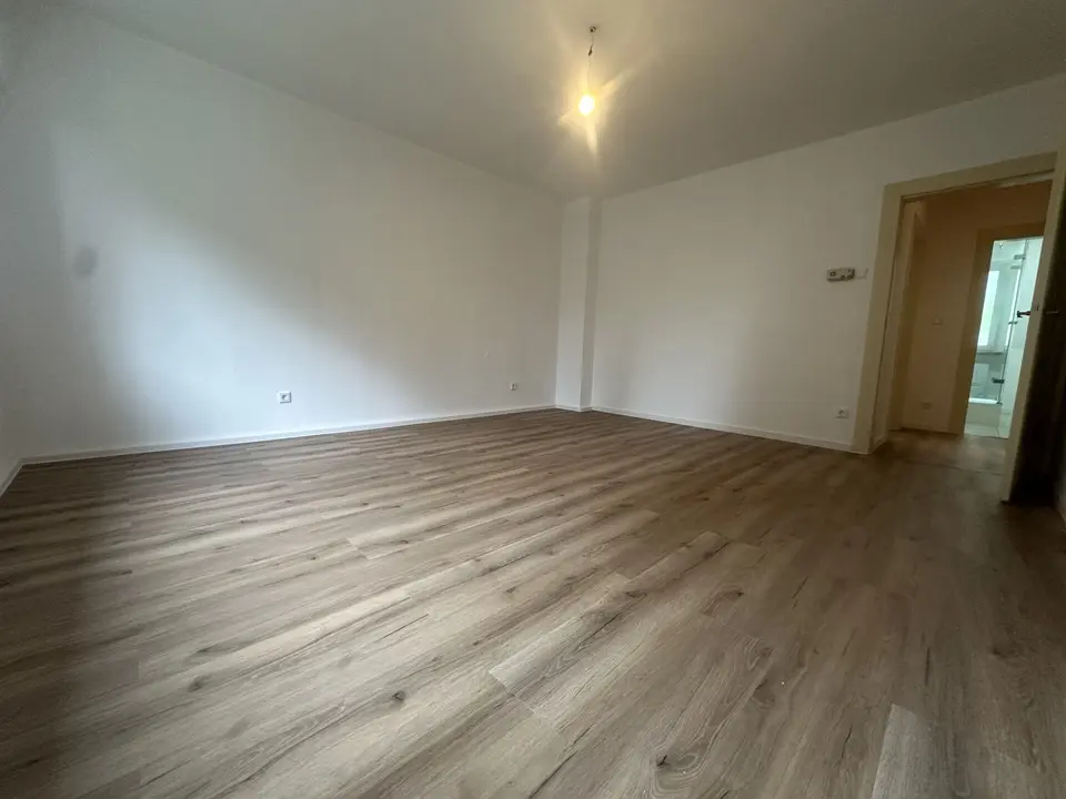 4 Zimmer Wohnung mit 104 m² in Wuppertal – Bild 1