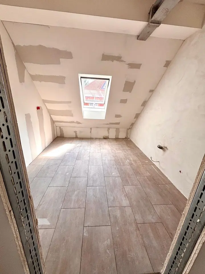 5 Zimmer Wohnung mit 115 m² in Dresden – Bild 6