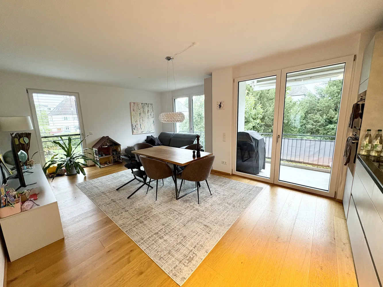 3 Zimmer Wohnung mit 82 m² in München – Bild 2