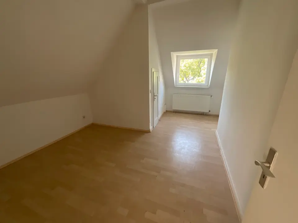 4 Zimmer Wohnung mit 99 m² in Krefeld – Bild 4